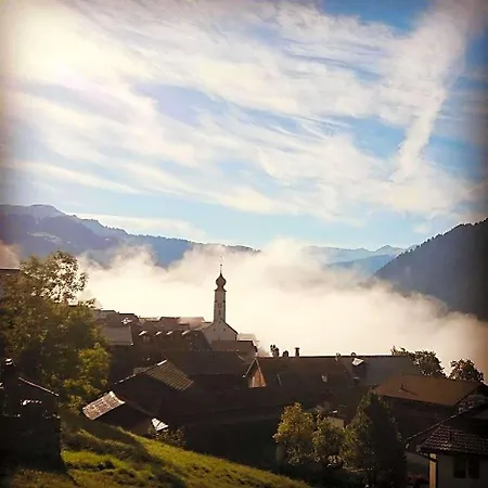 Gaestehaus Alpina In 2* Fanas