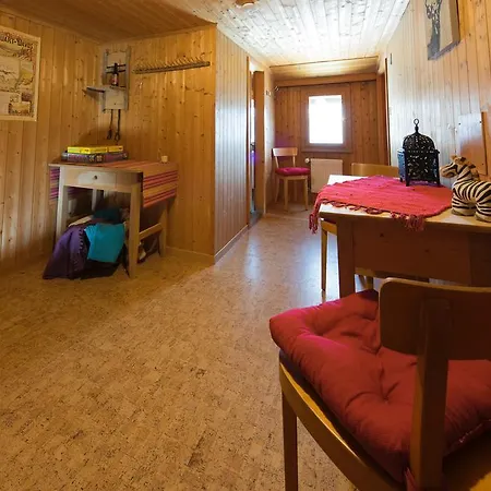 Gaestehaus Alpina In 파나스