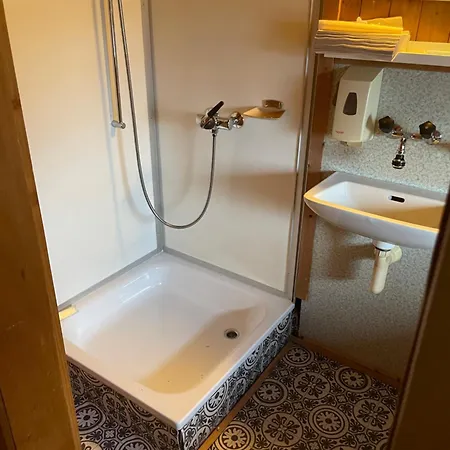 فندق Gaestehaus Alpina In